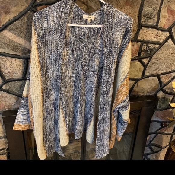 Sweater Cardigan - Picture 2 of 3